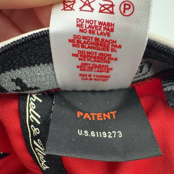 Mitchell & Ness Philadelphia 76ers Core Basic Red Adjustable Snapback Hat Cap - Picture 8 of 12